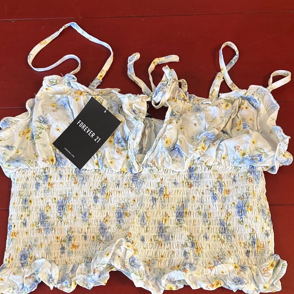 Forever 21 Blue and White Floral Crop Top medium